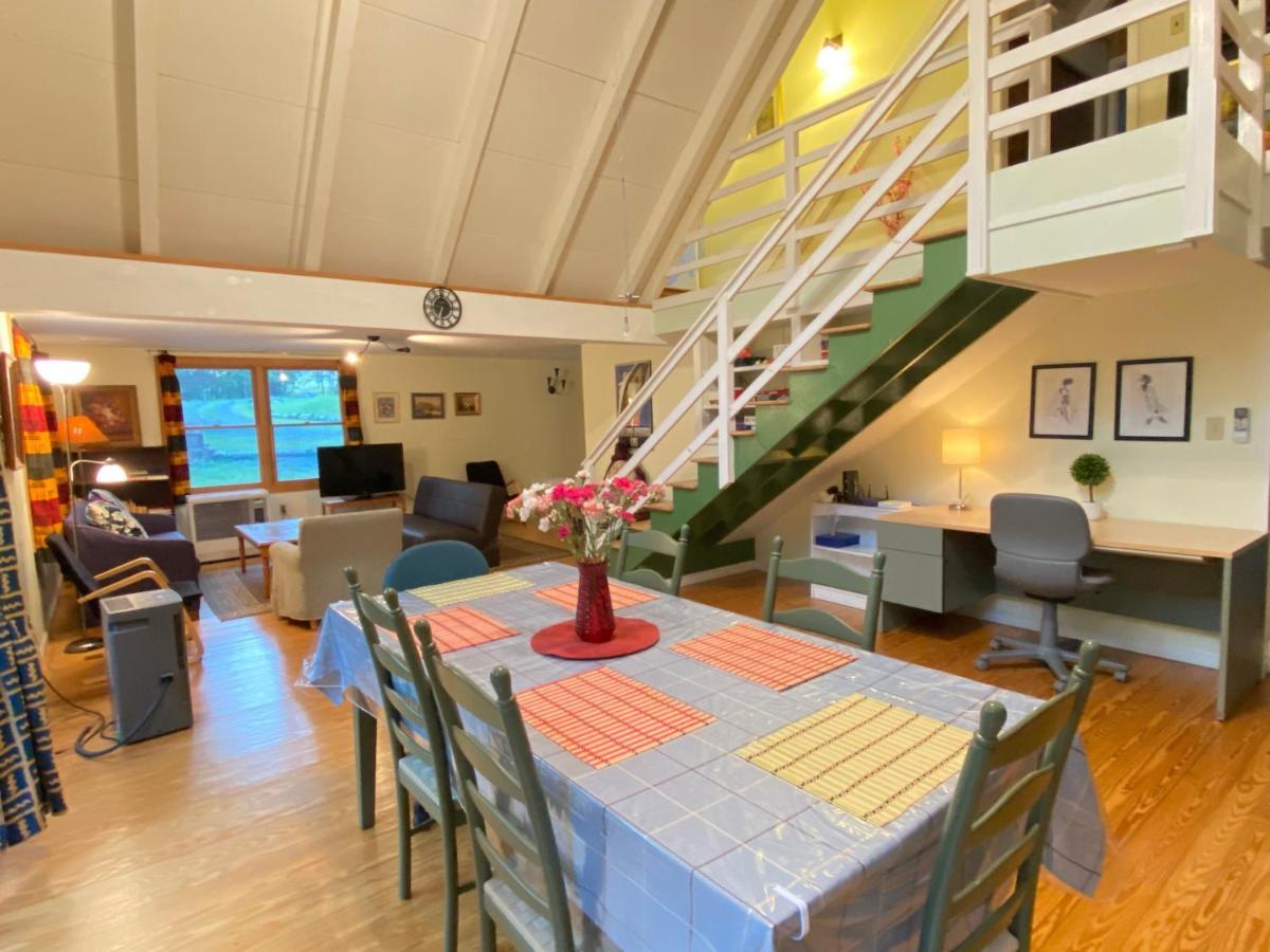 Secluded Chalet On Stream-Mins To Camelback Tannersville Bagian luar foto