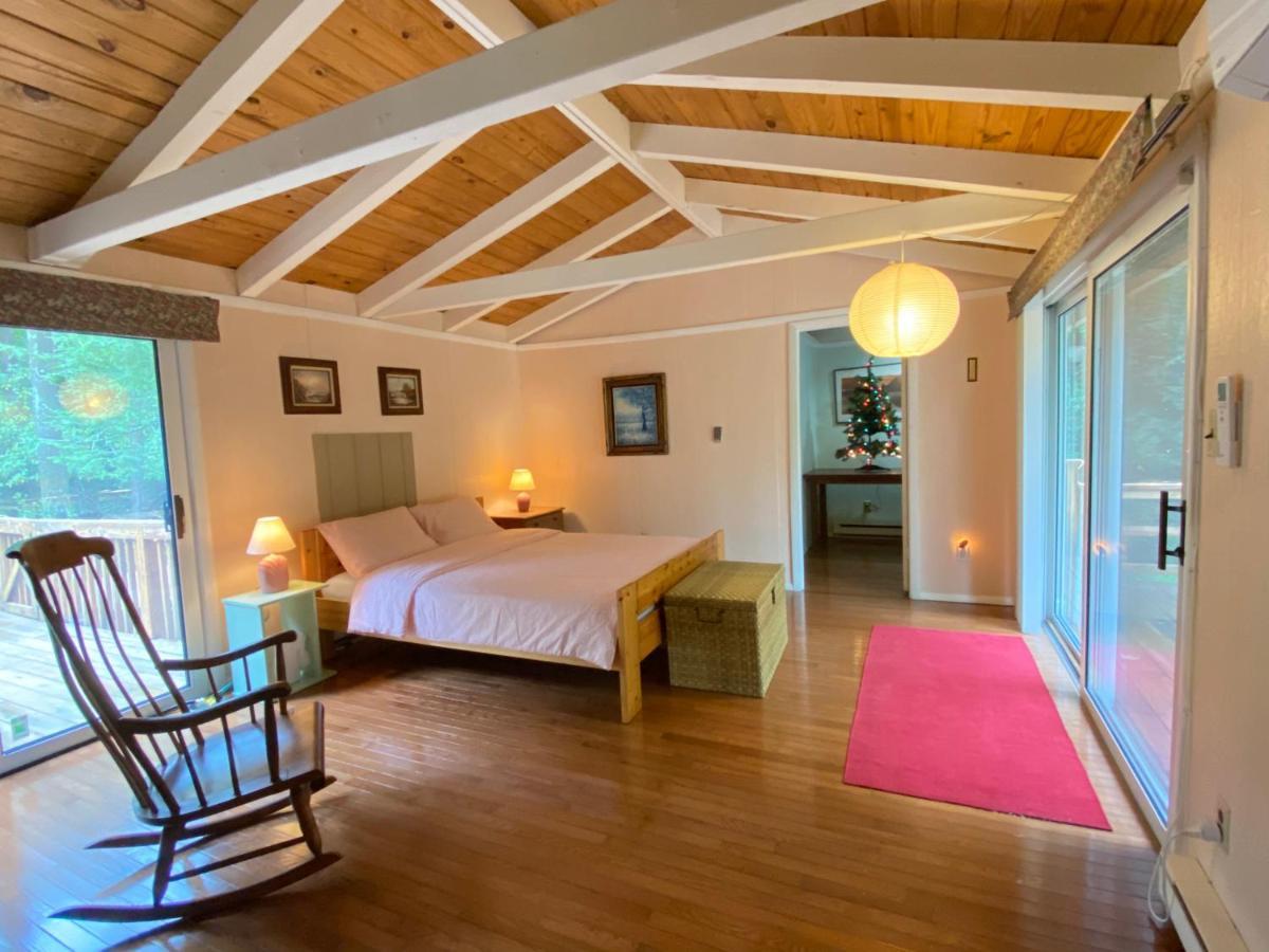 Secluded Chalet On Stream-Mins To Camelback Tannersville Bagian luar foto