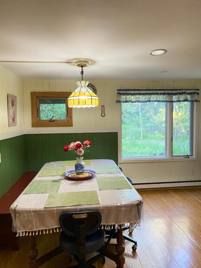 Secluded Chalet On Stream-Mins To Camelback Tannersville Bagian luar foto