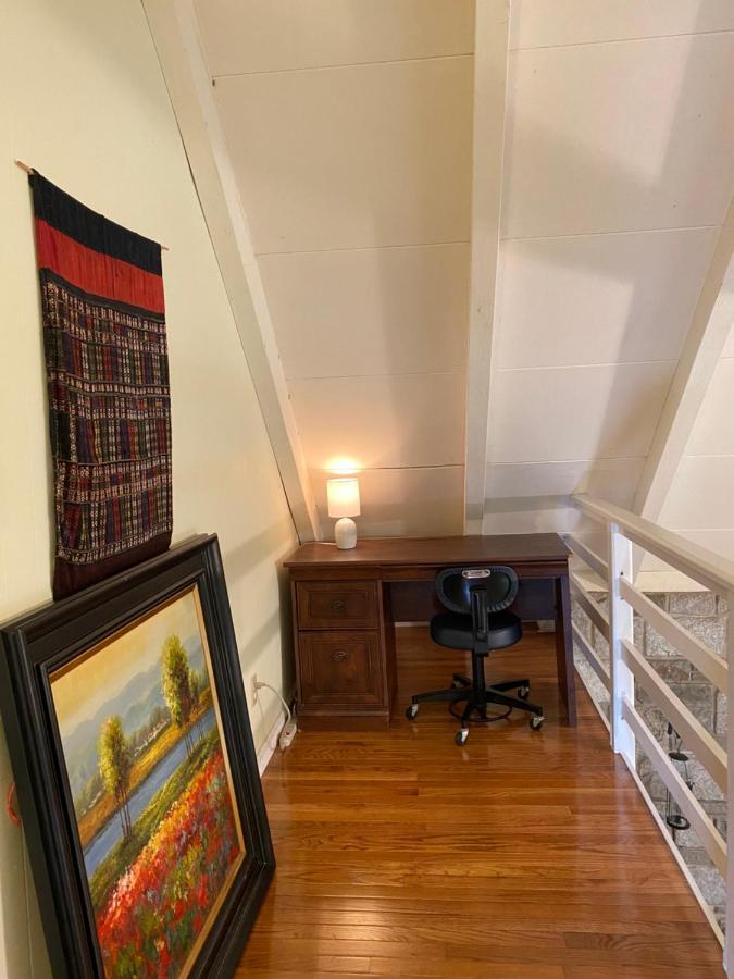 Secluded Chalet On Stream-Mins To Camelback Tannersville Bagian luar foto